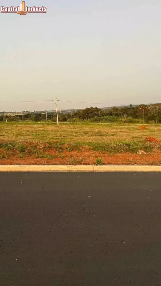 Terreno à venda, 180m² - Foto 1