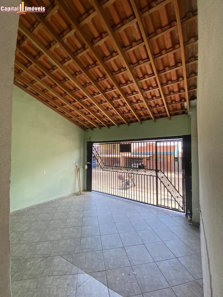 Casa à venda com 3 quartos, 148m² - Foto 2