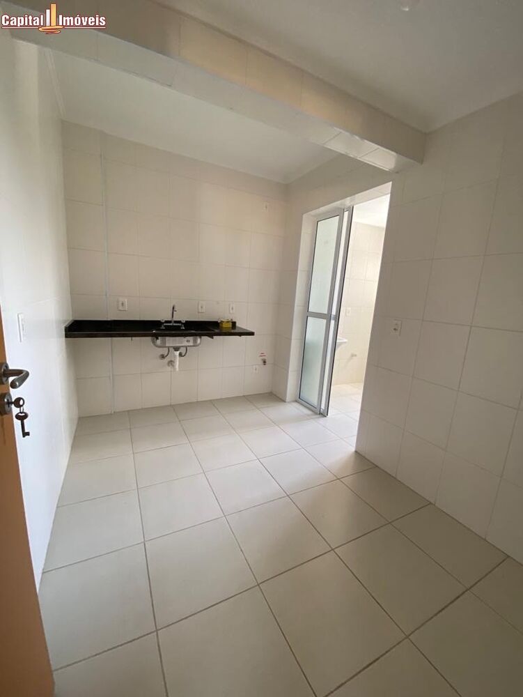 Apartamento à venda com 3 quartos, 137m² - Foto 4