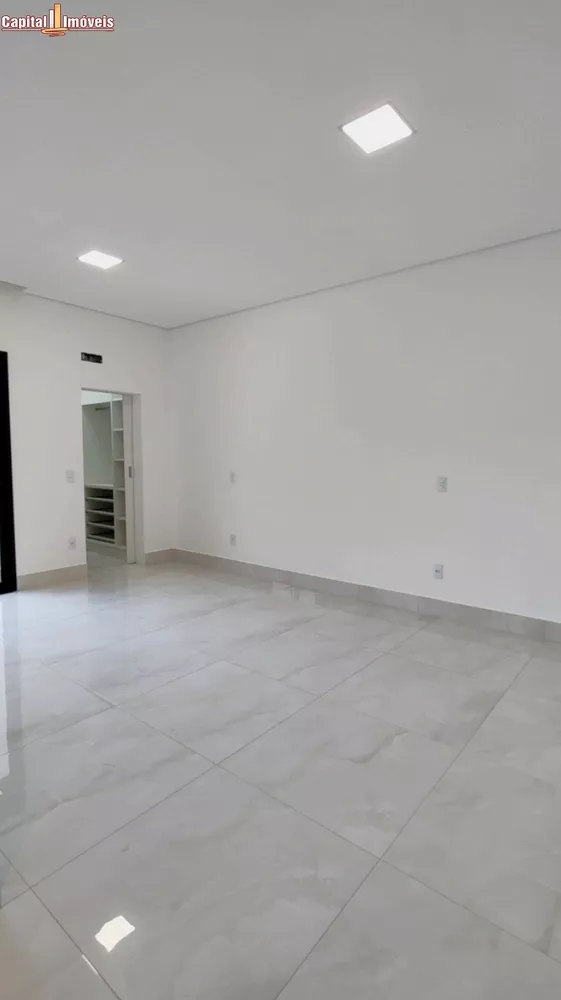 Casa, 3 quartos, 221 m² - Foto 3