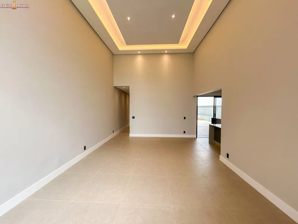 Casa à venda com 3 quartos, 360m² - Foto 4