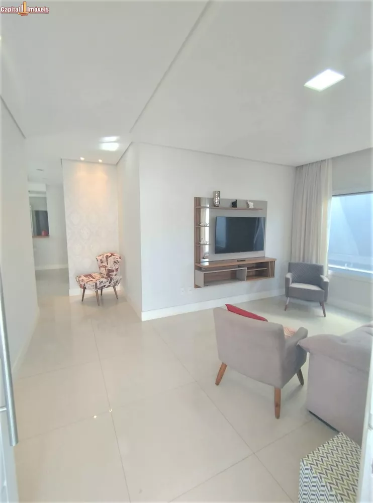 Casa à venda com 3 quartos, 300m² - Foto 4