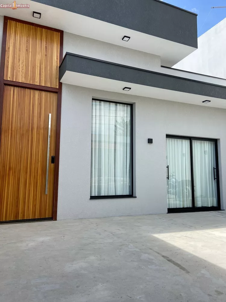 Casa à venda com 3 quartos, 150m² - Foto 1