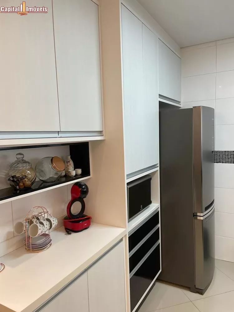 Casa à venda com 3 quartos, 163m² - Foto 3