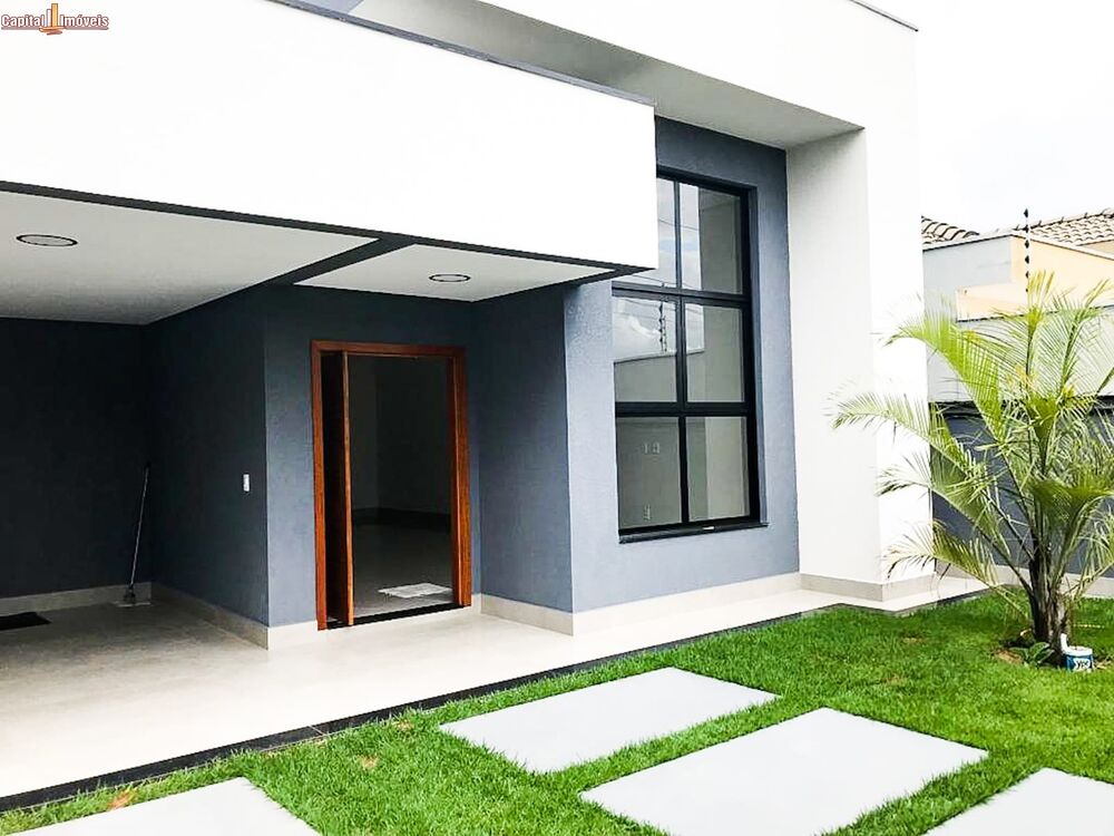 Casa à venda com 3 quartos, 300m² - Foto 1