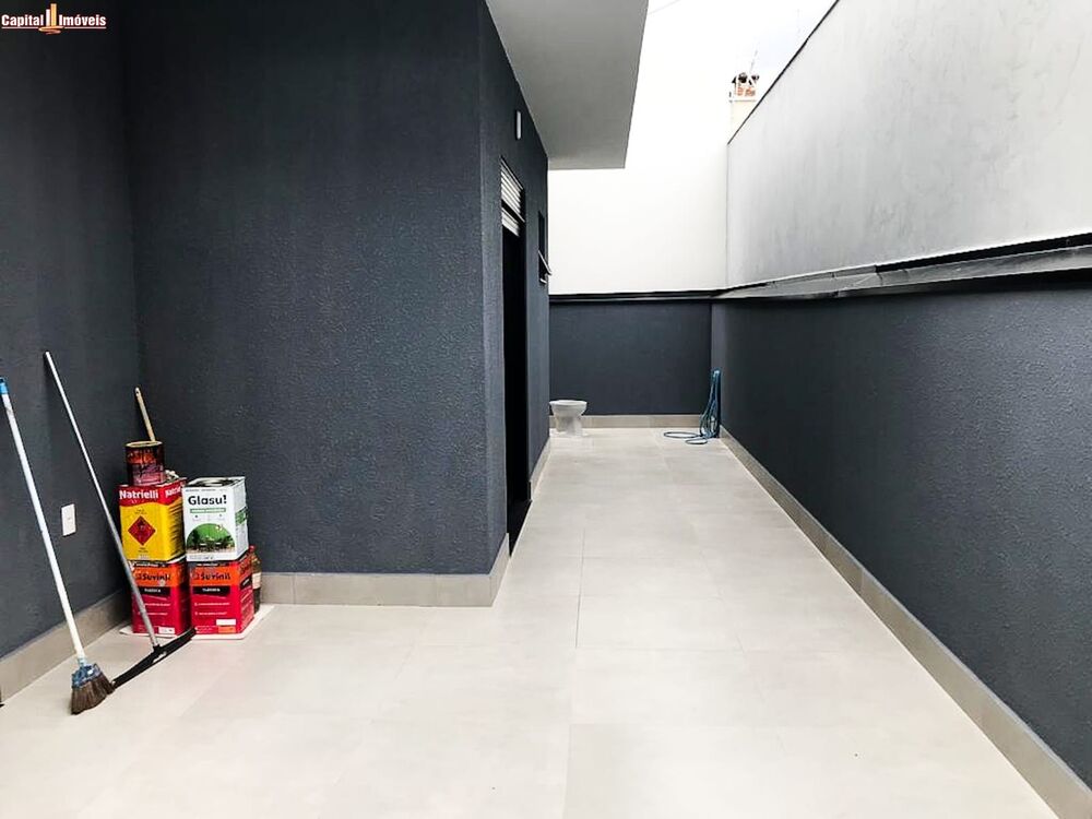 Casa à venda com 3 quartos, 300m² - Foto 3