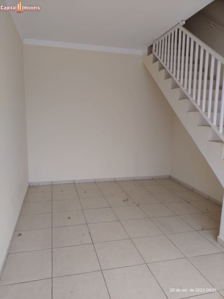 Casa para alugar com 3 quartos - Foto 2