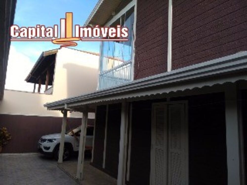 Casa, 3 quartos, 215 m² - Foto 1