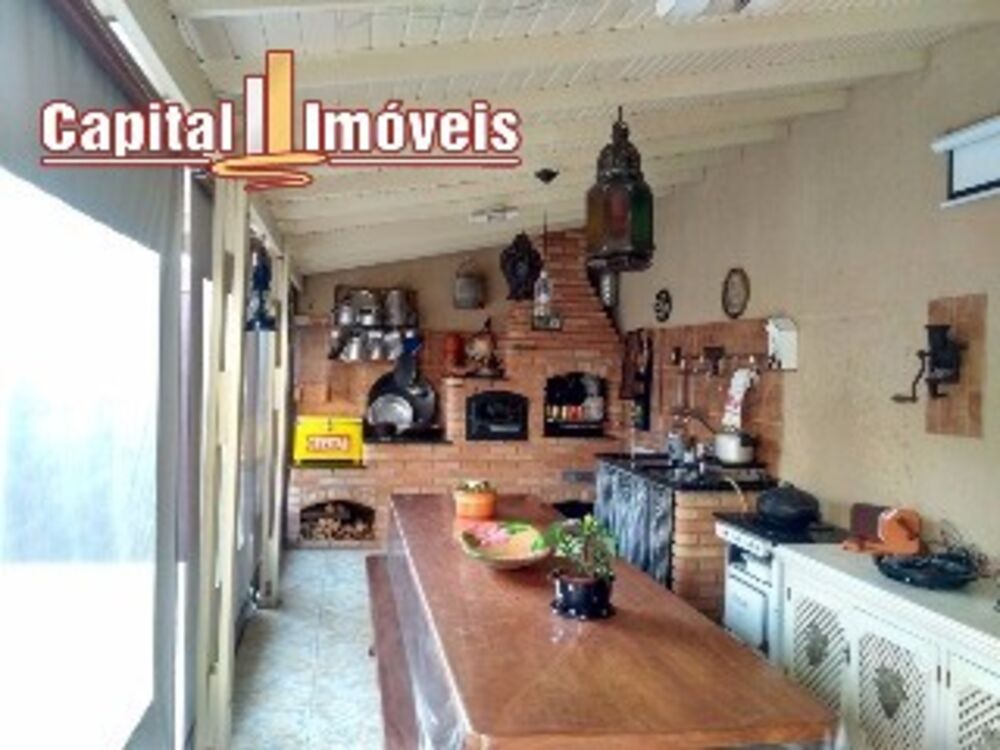 Casa, 3 quartos, 215 m² - Foto 4