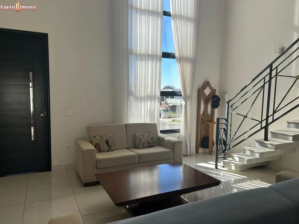 Casa, 3 quartos, 199 m² - Foto 2