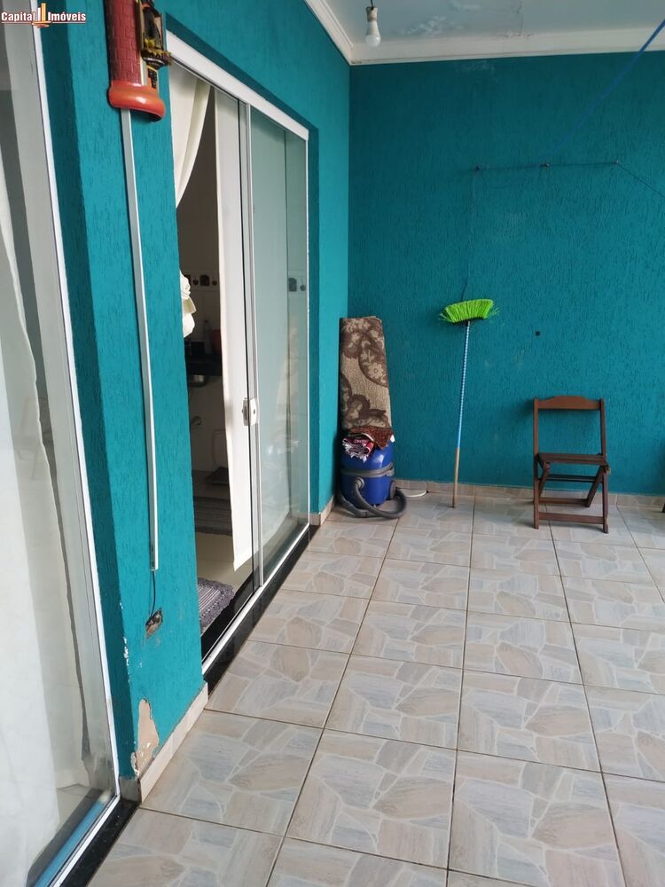 Casa, 2 quartos, 175 m² - Foto 1