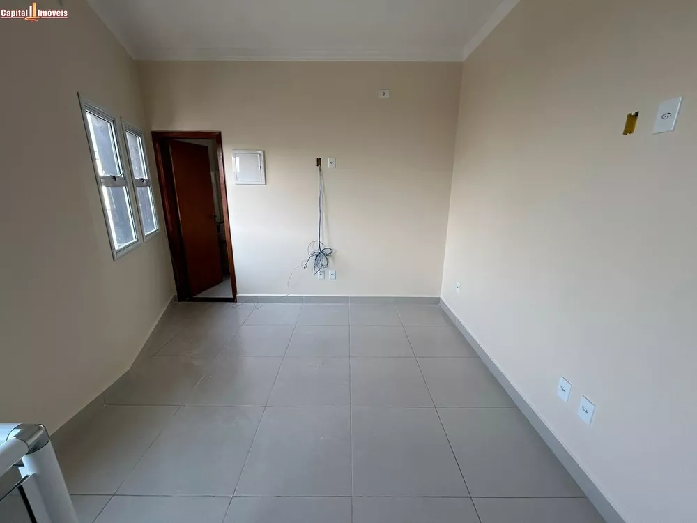 Casa à venda com 3 quartos, 196m² - Foto 4