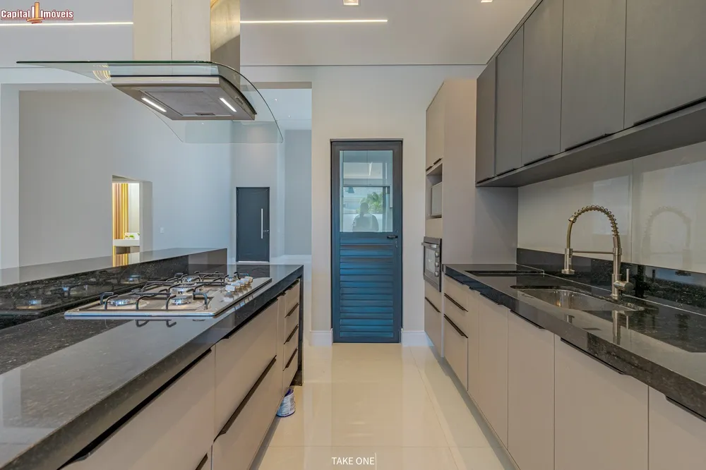 Casa, 4 quartos, 261 m² - Foto 9