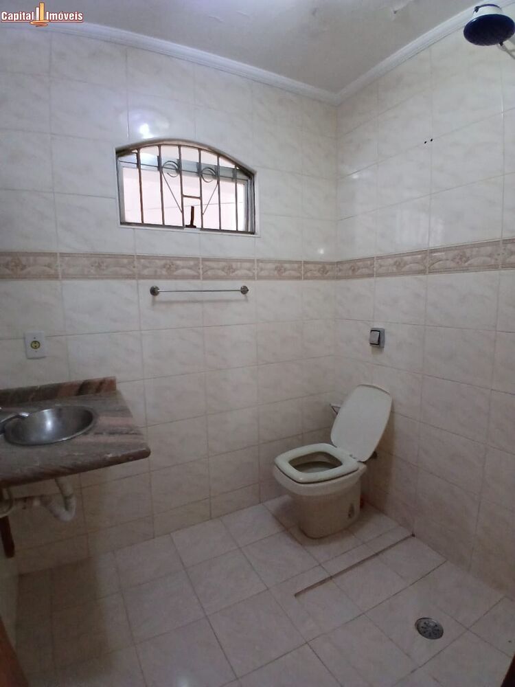 Casa para alugar com 3 quartos, 198m² - Foto 5