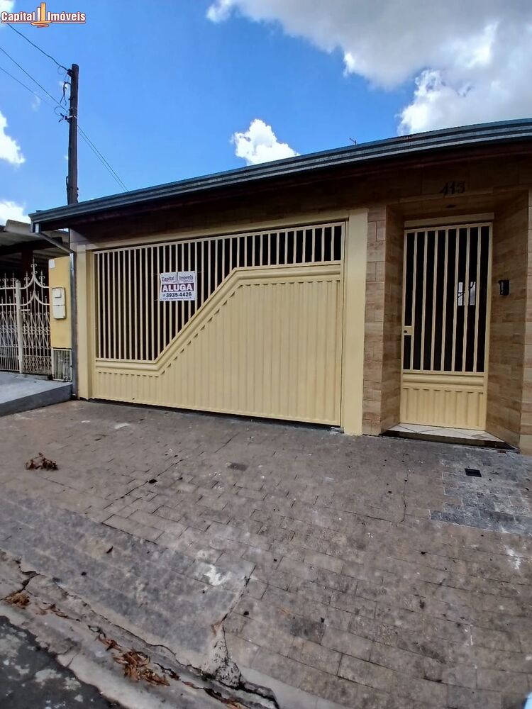 Casa para alugar com 3 quartos, 198m² - Foto 1