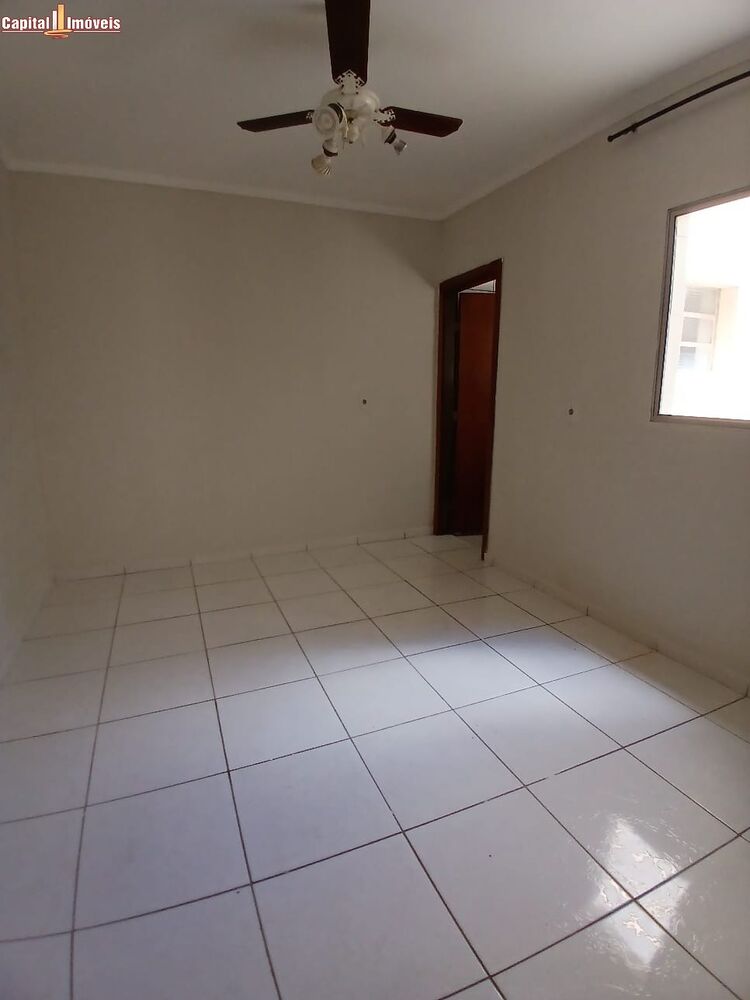 Casa para alugar com 3 quartos, 198m² - Foto 13