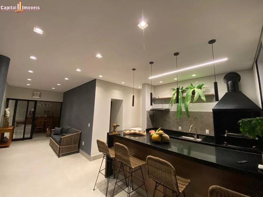 Casa à venda com 4 quartos, 360m² - Foto 3