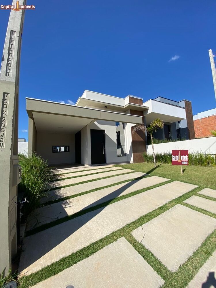 Casa à venda com 3 quartos, 200m² - Foto 3