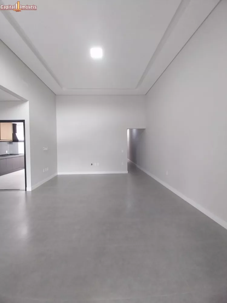 Casa à venda com 3 quartos, 150m² - Foto 3