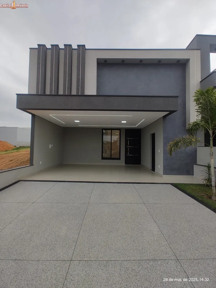 Casa, 3 quartos, 131 m² - Foto 1