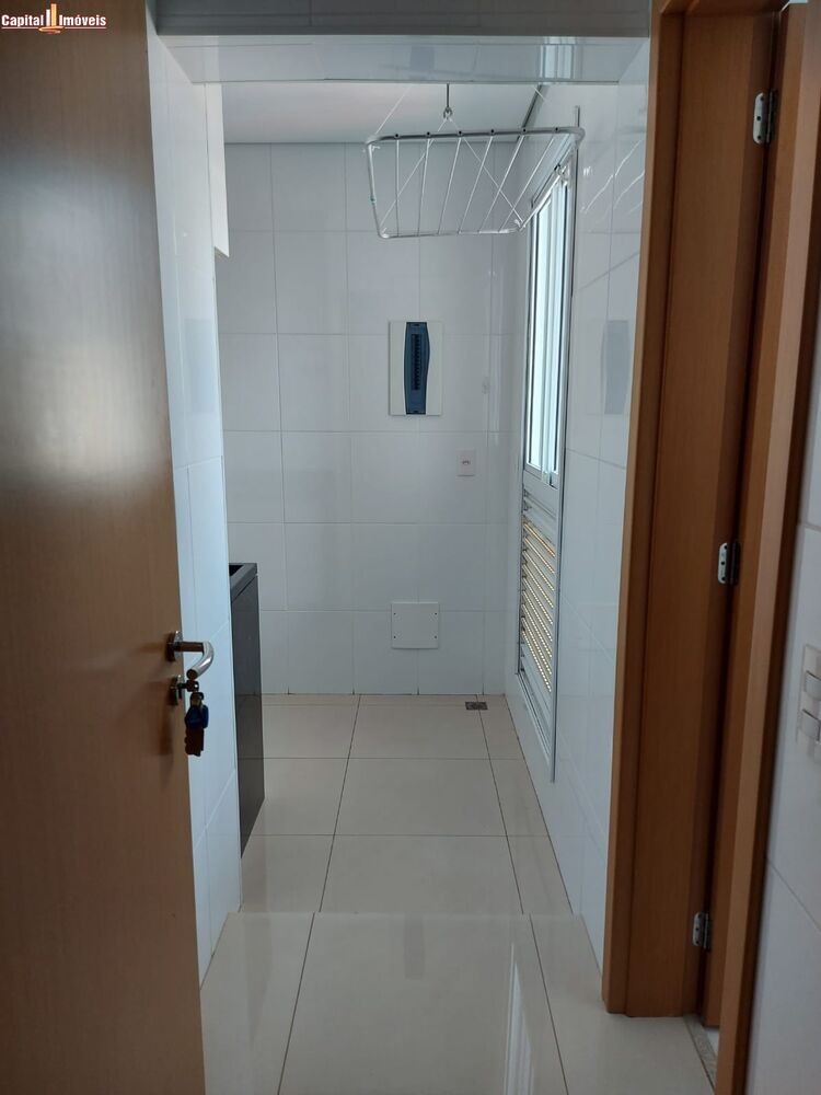 Apartamento à venda com 3 quartos, 279m² - Foto 3