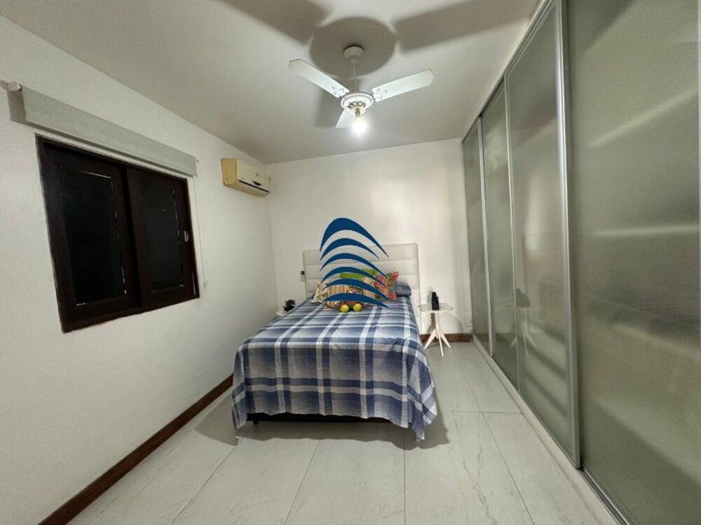 Casa, 3 quartos, 276 m² - Foto 4