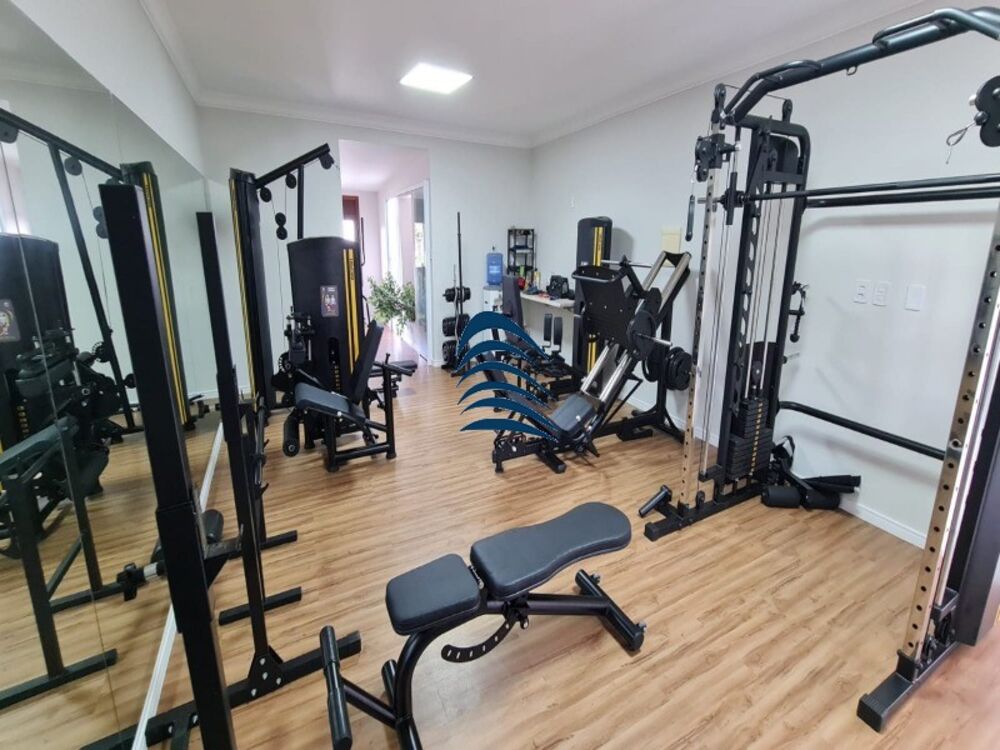 Casa, 4 quartos, 1370 m² - Foto 1