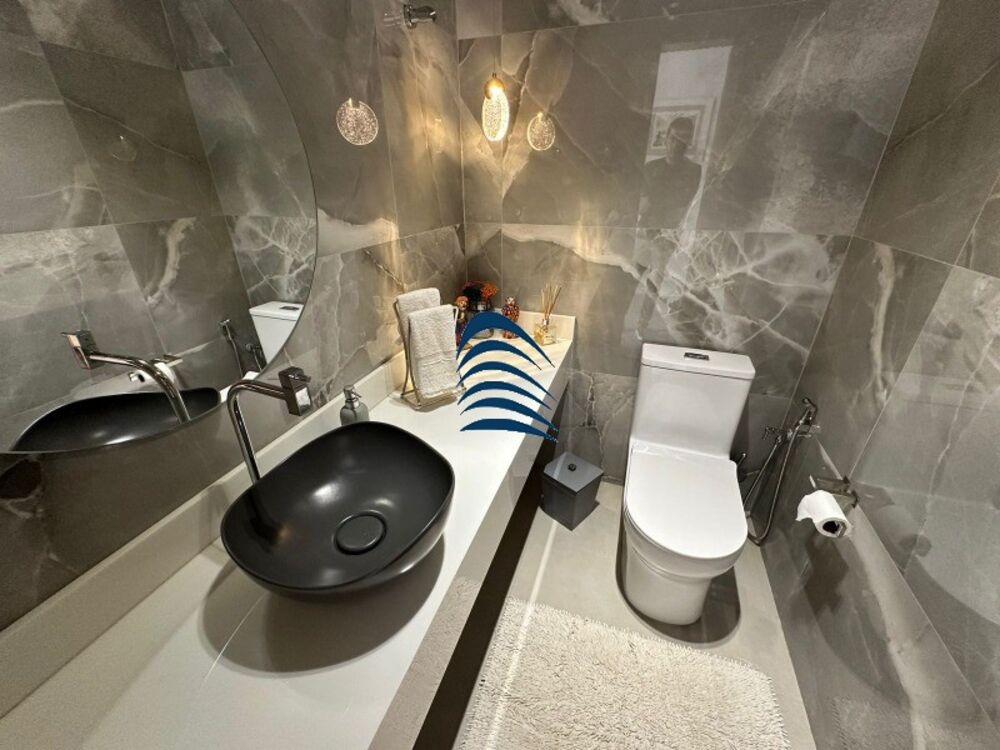 Casa à venda com 4 quartos, 271m² - Foto 8