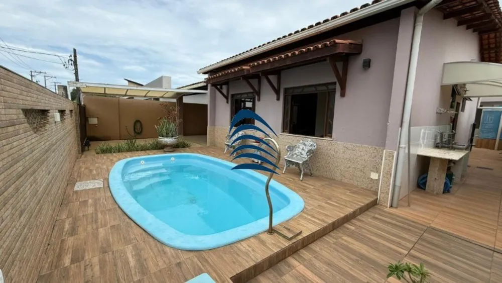 Casa, 4 quartos, 162 m² - Foto 1