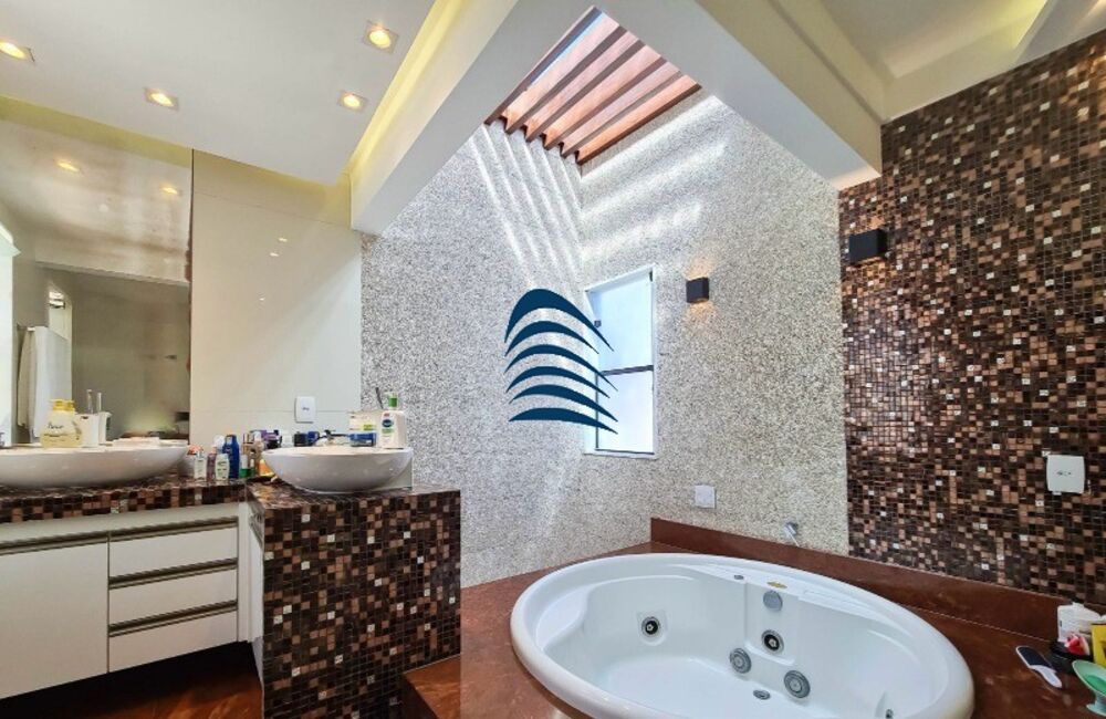 Casa, 4 quartos, 266 m² - Foto 2