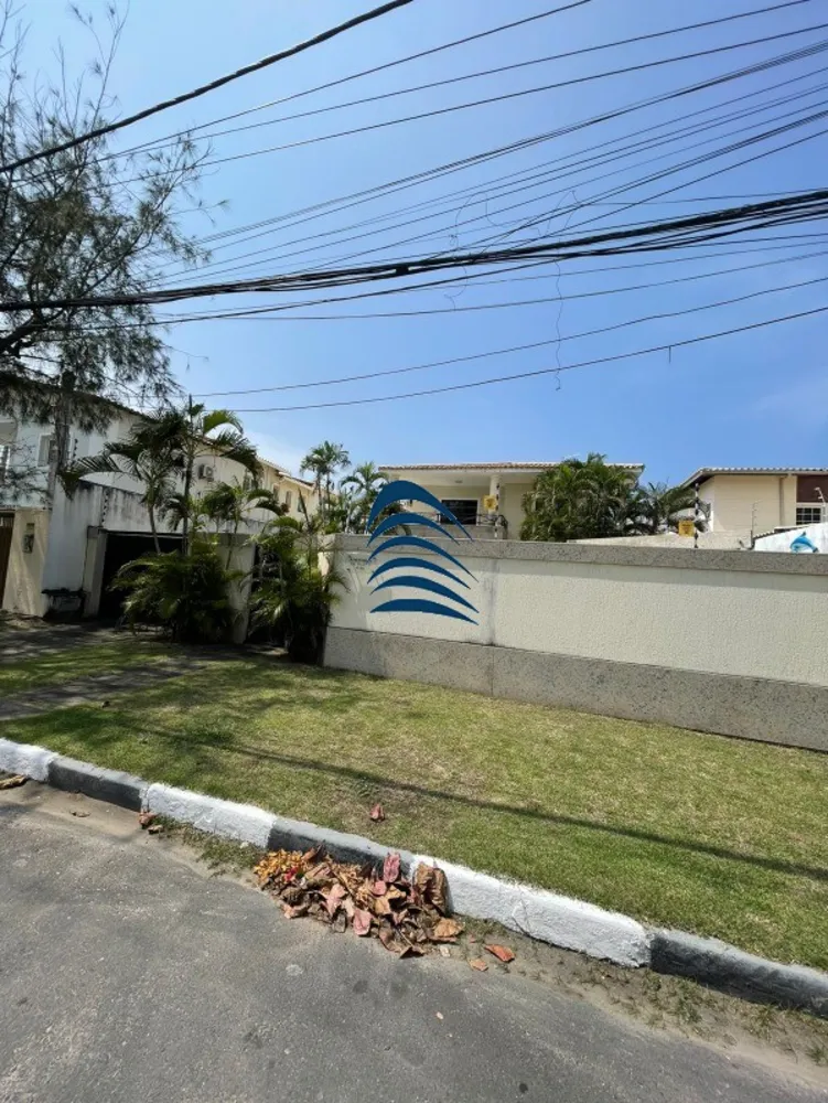 Casa, 4 quartos, 241 m² - Foto 1