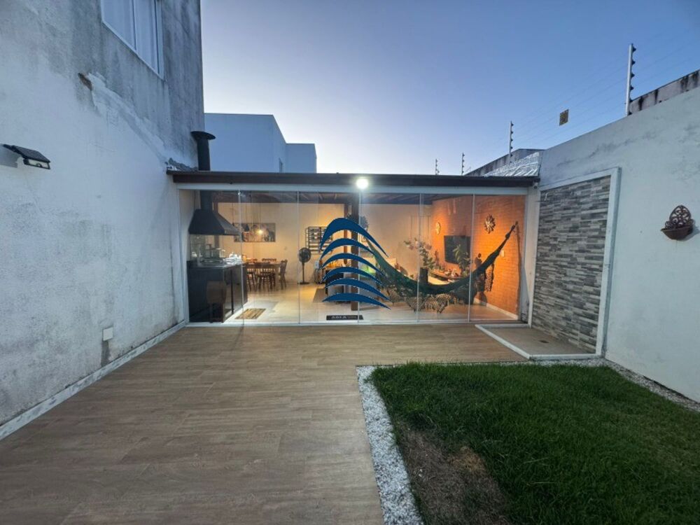 Casa à venda com 4 quartos, 141m² - Foto 8
