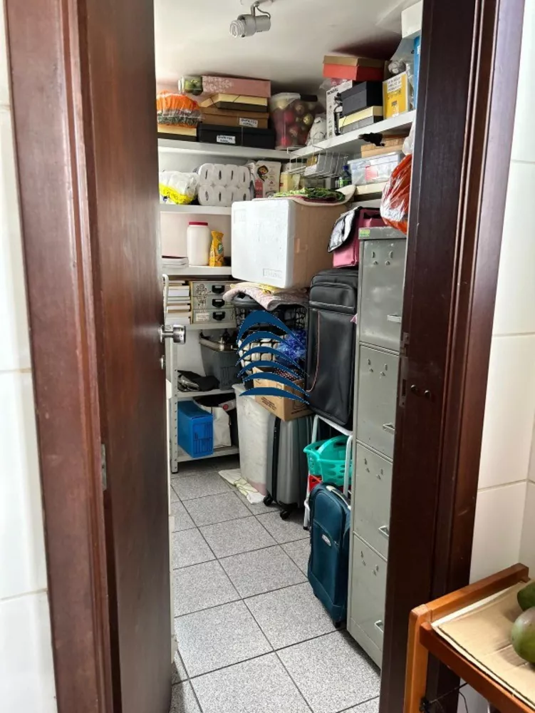 Apartamento à venda com 3 quartos, 225m² - Foto 11