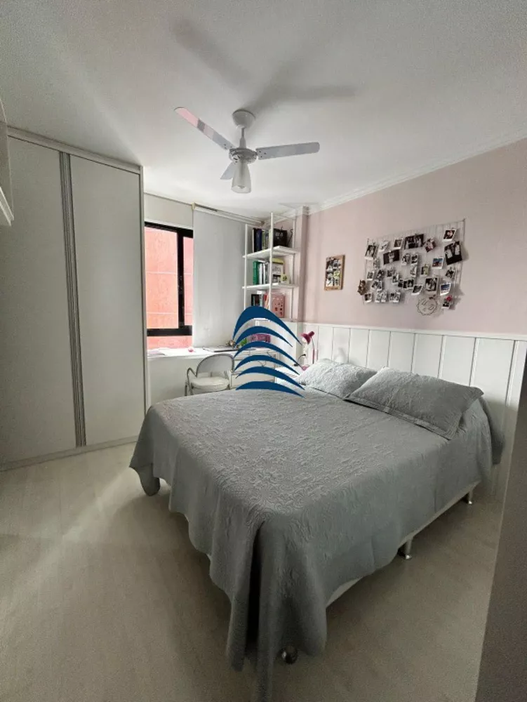 Apartamento à venda com 3 quartos, 225m² - Foto 2