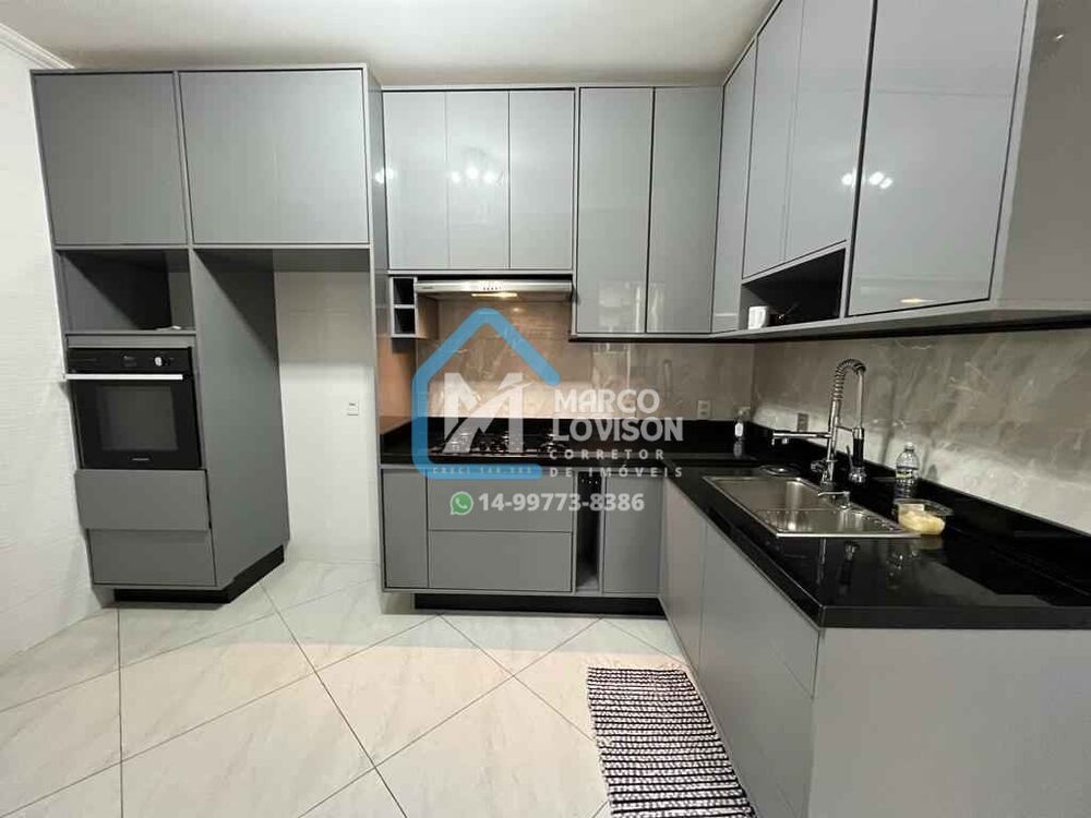 Casa à venda com 3 quartos, 108m² - Foto 1