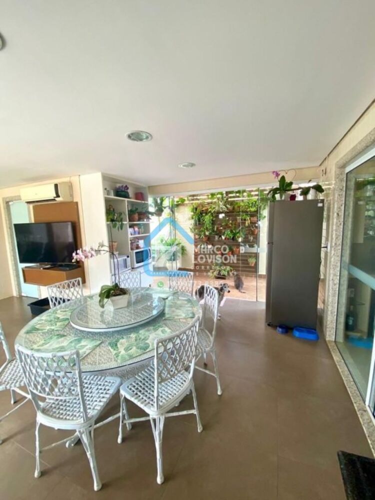 Casa de Condomínio à venda com 4 quartos, 450m² - Foto 1