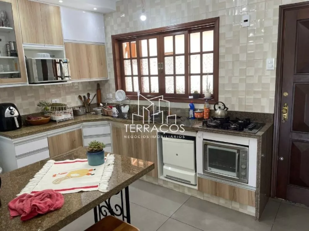 Chácara à venda com 3 quartos, 525m² - Foto 2