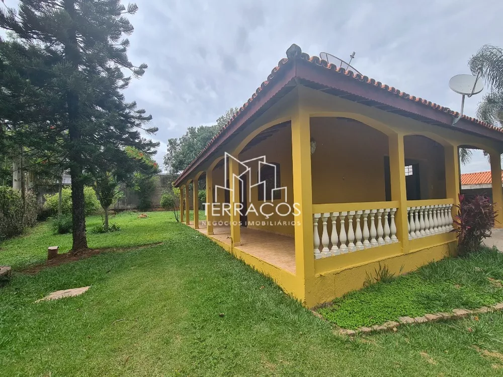 Casa à venda e aluguel com 3 quartos, 348m² - Foto 1