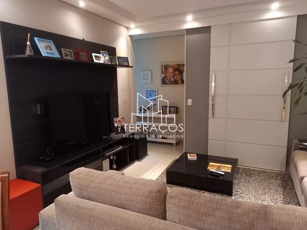 Apartamento à venda com 3 quartos, 83m² - Foto 3