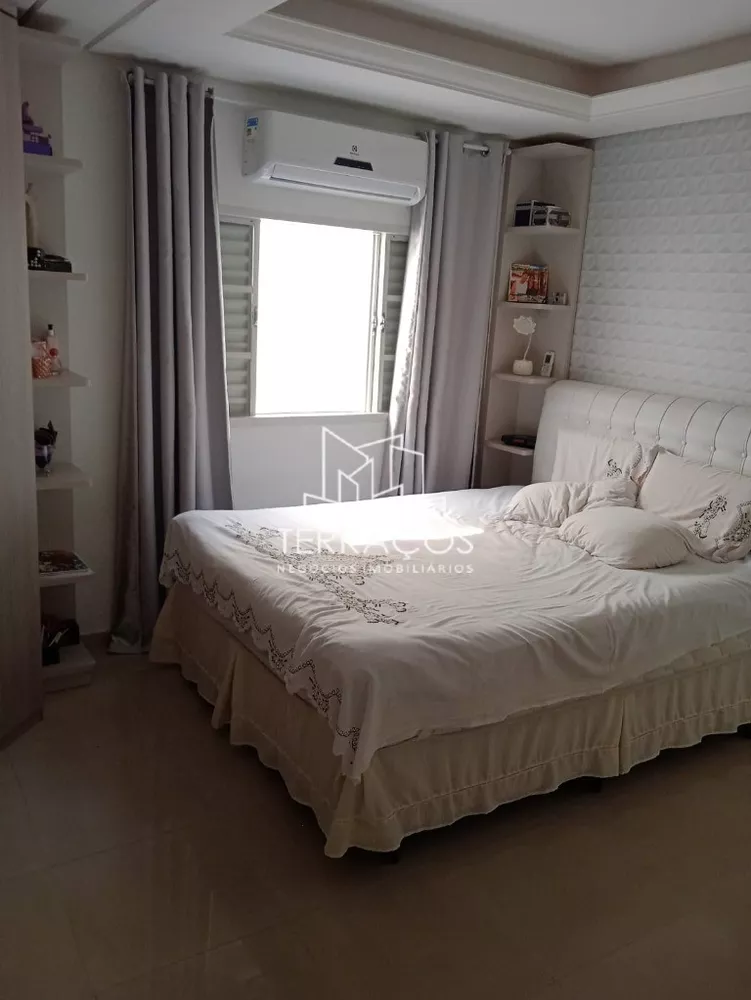 Casa à venda com 3 quartos, 199m² - Foto 8