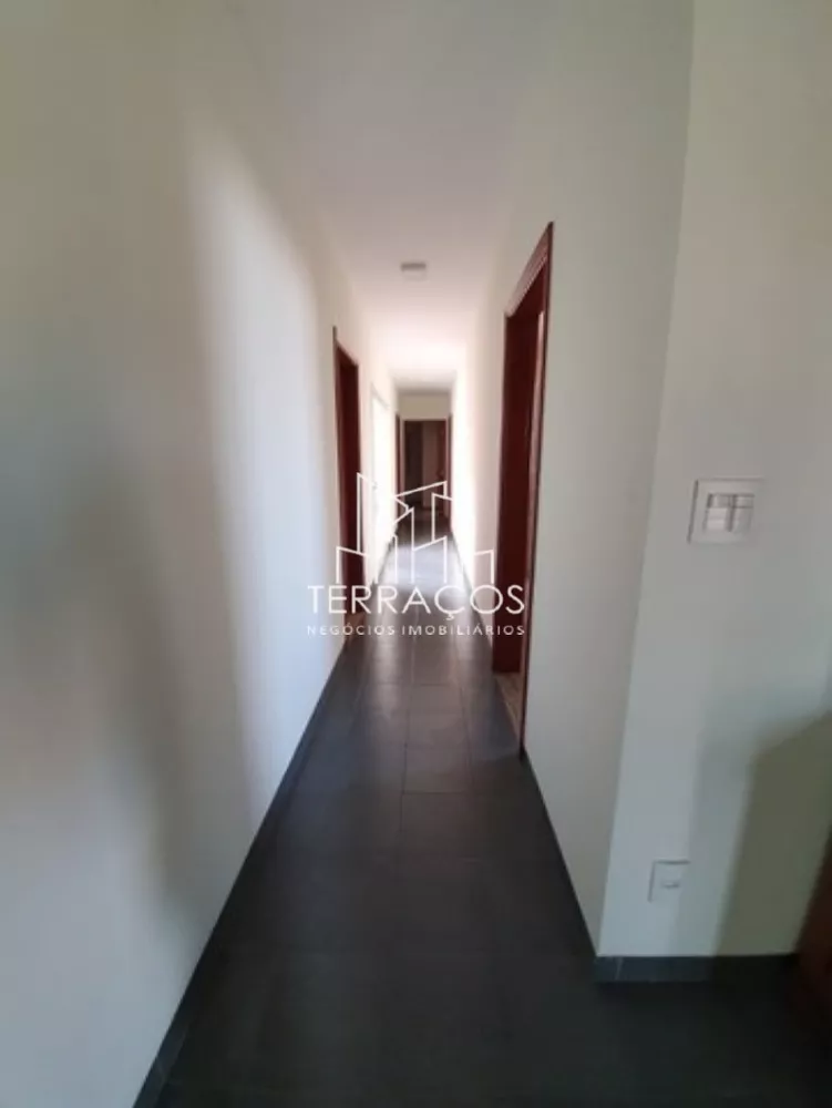 Casa à venda com 3 quartos, 207m² - Foto 12