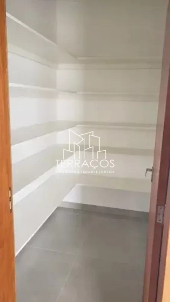 Casa de Condomínio à venda com 3 quartos, 239m² - Foto 13