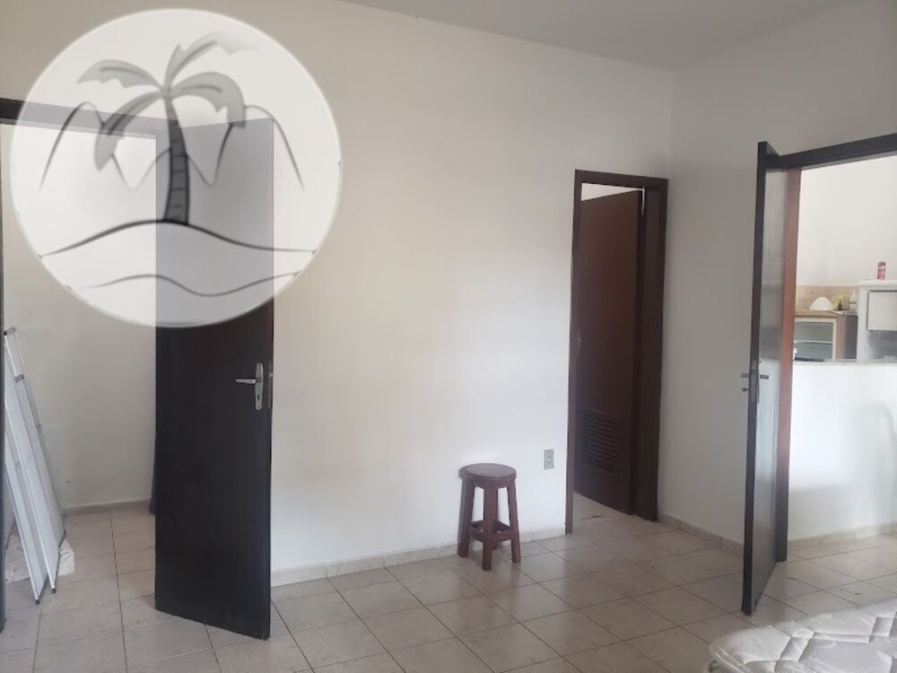 Casa à venda com 2 quartos, 90m² - Foto 3