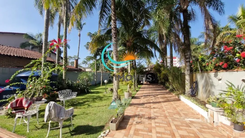 Casa, 4 quartos, 229 m² - Foto 1