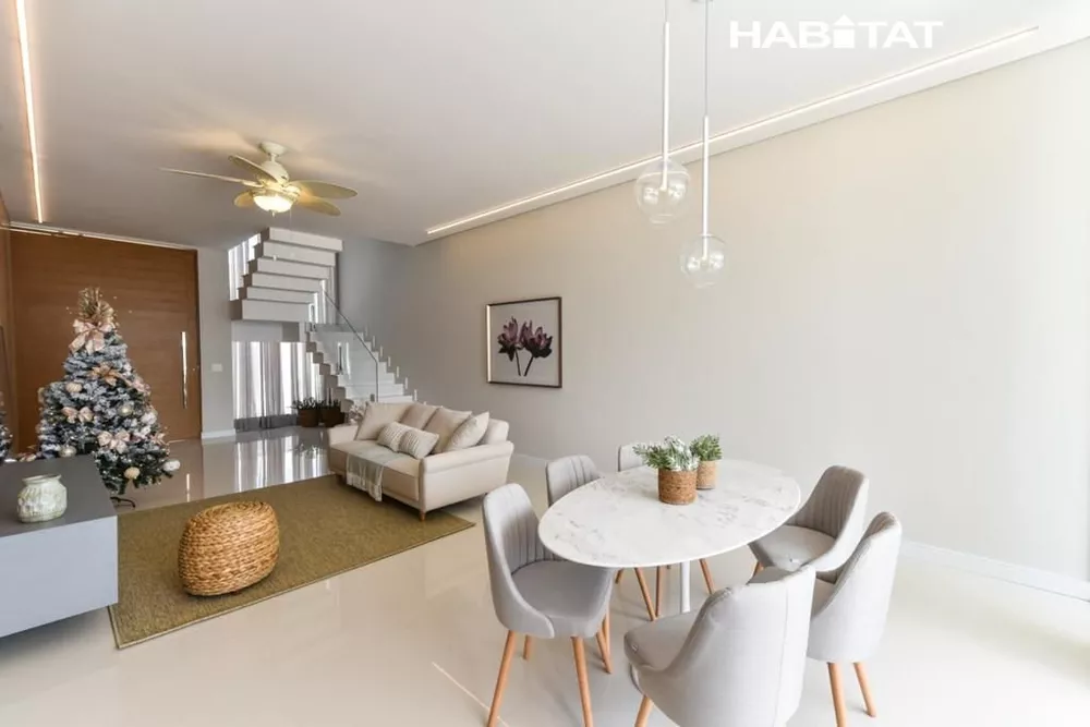 Casa à venda com 4 quartos, 360m² - Foto 4