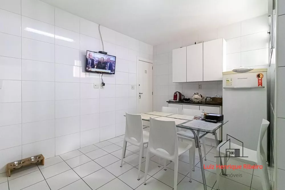 Apartamento, 3 quartos, 156 m² - Foto 4