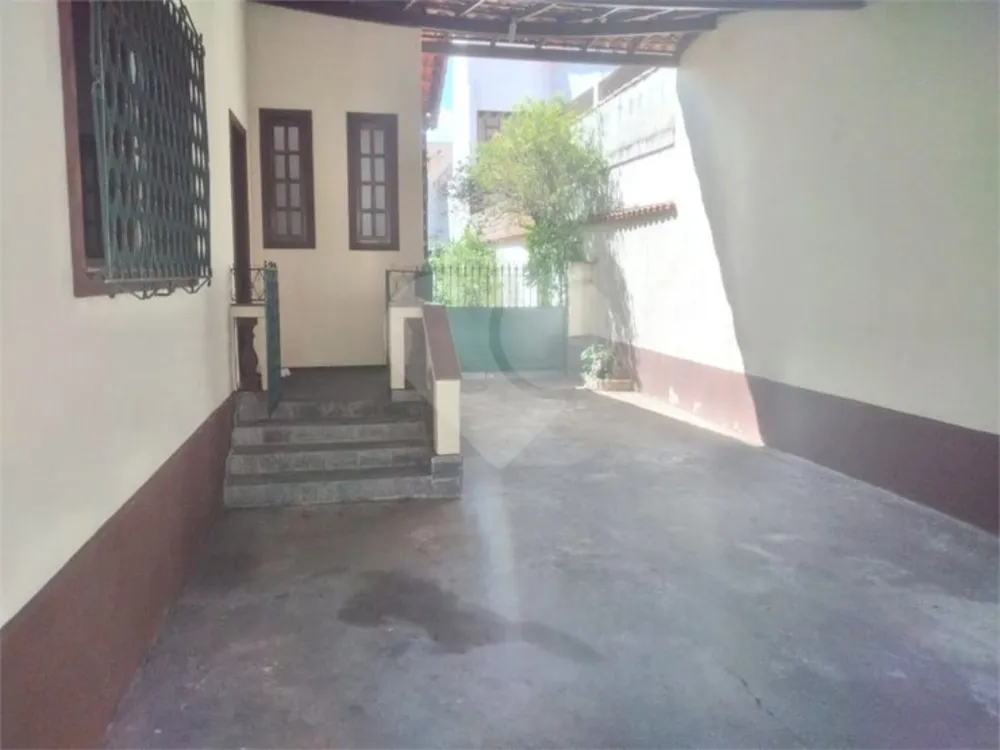 Casa, 6 quartos, 259 m² - Foto 1