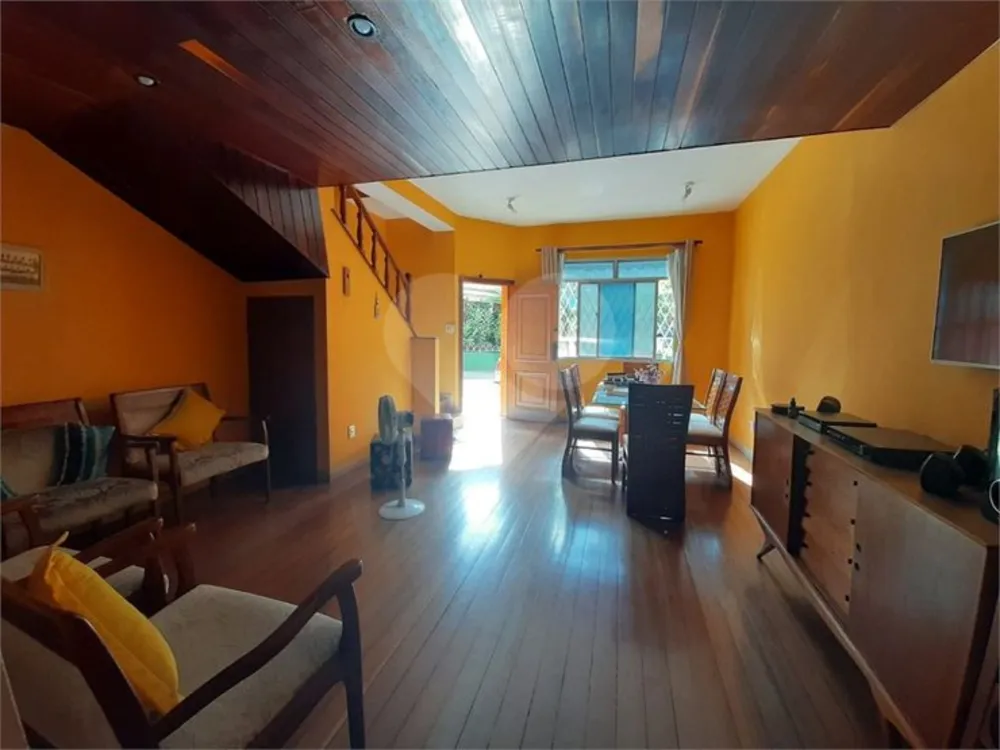 Casa, 2 quartos, 162 m² - Foto 1