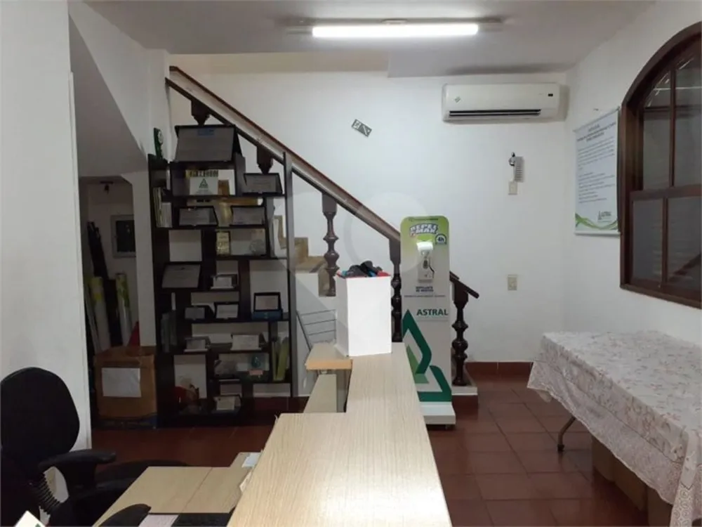 Sala-Conjunto, 600 m² - Foto 1