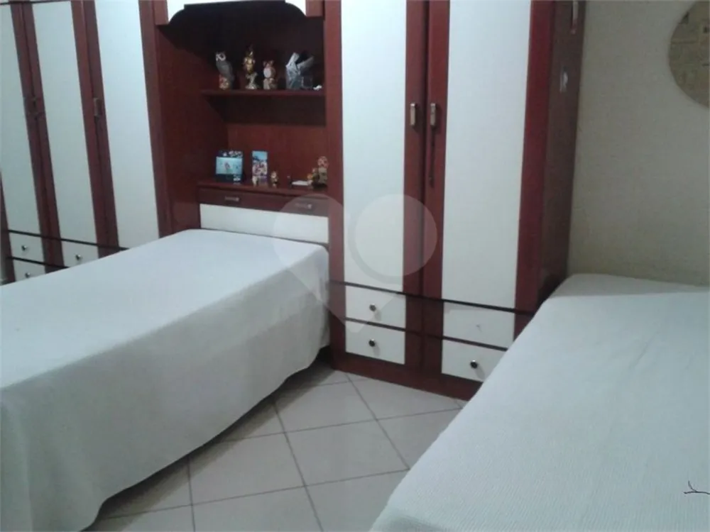Casa, 3 quartos, 240 m² - Foto 13